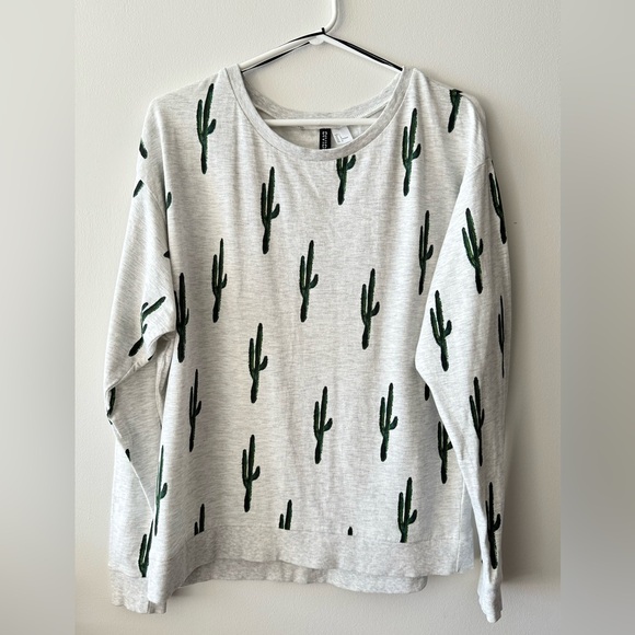 H&M Cactus Print Lightweight Crewneck Sweatshirt - Picture 1 of 8